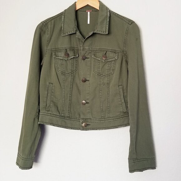 Free People Olive Army Green Distressed Crop Denim Jacket Size 4 100% Cotton - Picture 2 of 15